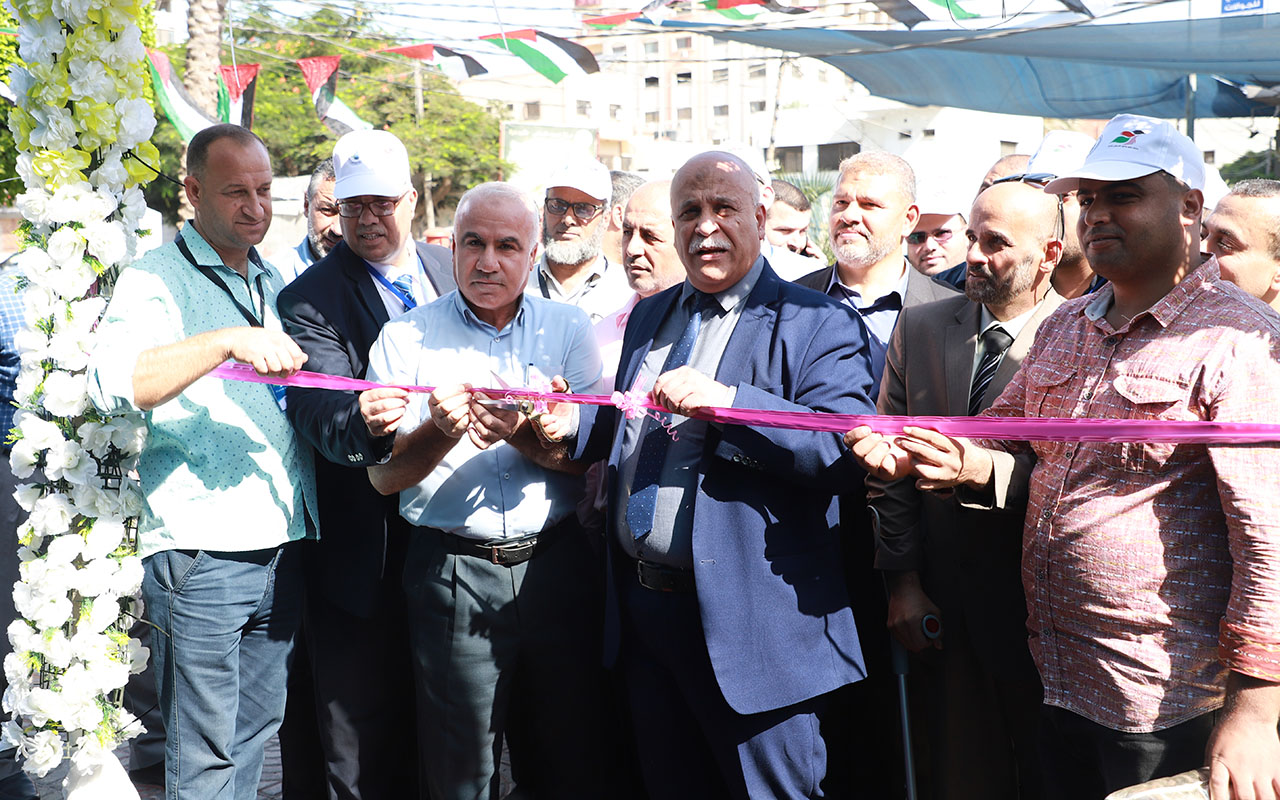 سلطة المياه وجودة البيئة تفتتح معرض زهور وطيور فلسطين 2022م في ساحة الجندي المجهول في مدينة غزة.