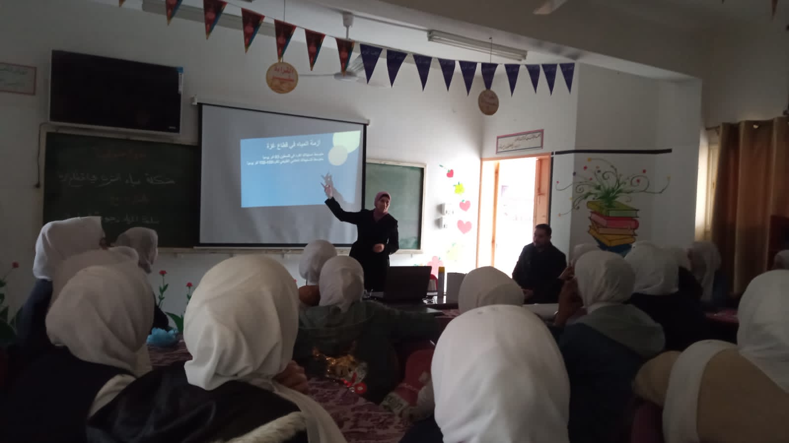 ضمن برنامج مدارس مستدامة بيئياً سلطة المياه وجودة البيئة تُنفذ فعاليات ومبادرات توعوية في مدارس تعليم الشمال.